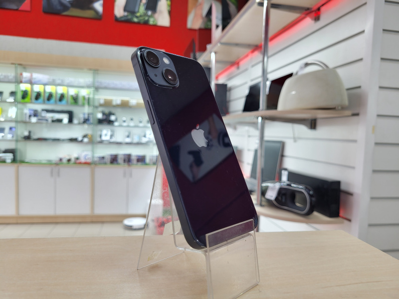 Мобильный телефон Apple iPhone 13